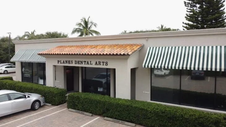 Lifestream Dental & Wellness exterior
